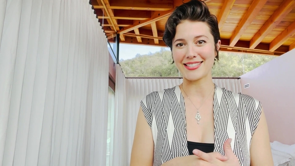 Click to view full size image
==============
Mary_Elizabeth_Winstead_accepts_Best_Stunts_for_Birds_of_Prey_at_the_4th_Annual_HCA_Film_Awards_1080p_075.jpg Mary_Elizabeth_Winstead_accepts_Best_Stunts_for_Birds_of_Prey_at_the_4th_Annual_HCA_Film_Awards_1080p_075.jpg