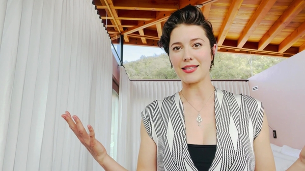 Click to view full size image
==============
Mary_Elizabeth_Winstead_accepts_Best_Stunts_for_Birds_of_Prey_at_the_4th_Annual_HCA_Film_Awards_1080p_134.jpg Mary_Elizabeth_Winstead_accepts_Best_Stunts_for_Birds_of_Prey_at_the_4th_Annual_HCA_Film_Awards_1080p_134.jpg